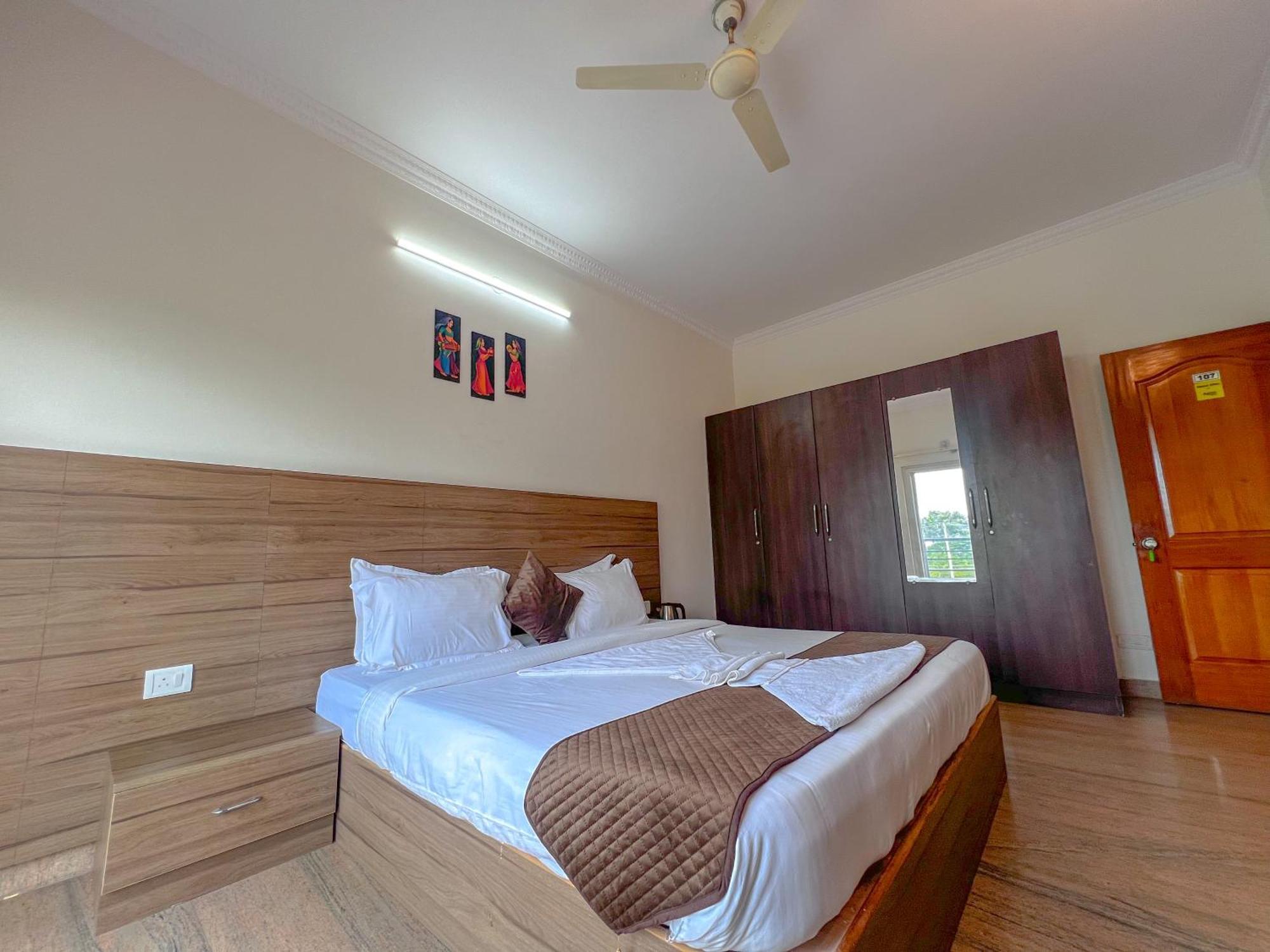 Hotel Elite By Agira Hotels-Free Airport Pickup Or Drop Yelahanka Esterno foto