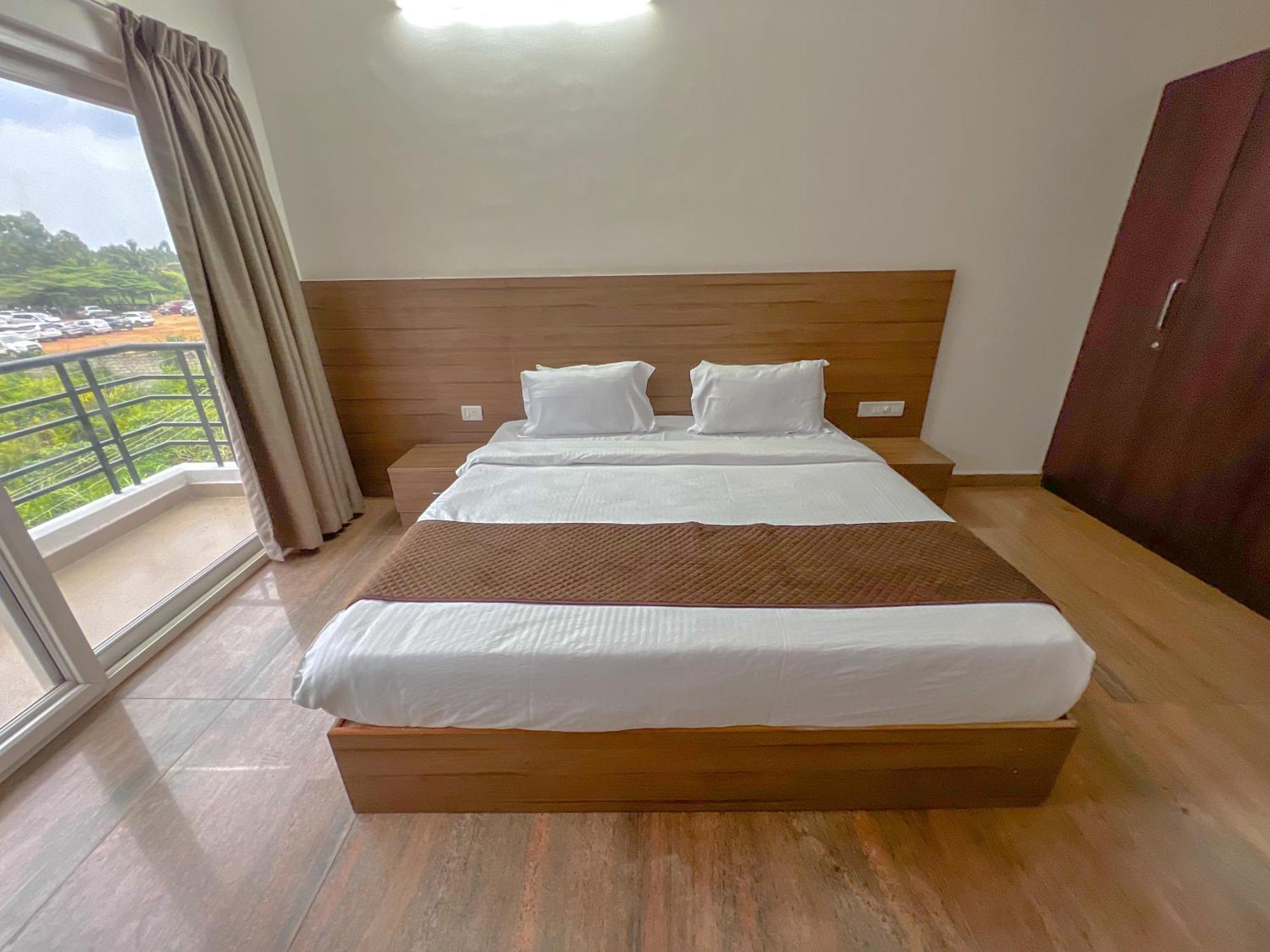 Hotel Elite By Agira Hotels-Free Airport Pickup Or Drop Yelahanka Esterno foto